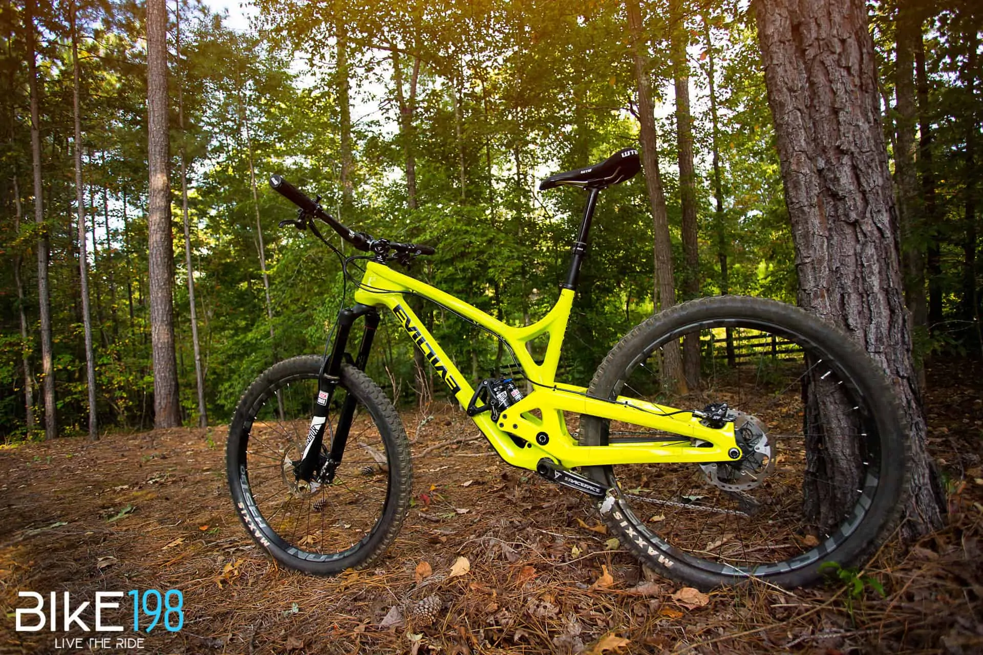 Review / Evil Bikes / The Insurgent / 27.5 / 6" Travel MTB 13 The Insurgent Frame Features