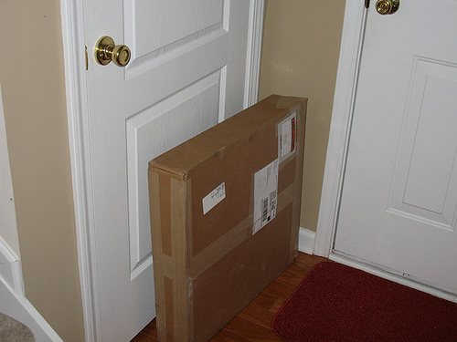 Box from UPS 2164367144 46e022cd48