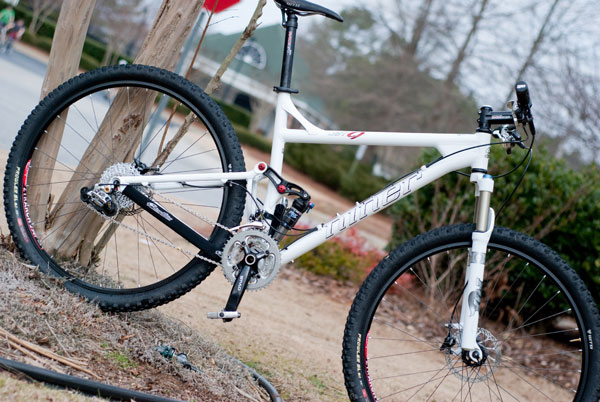 Niner Jet 9 Review - The 29er Rocket | Bike198