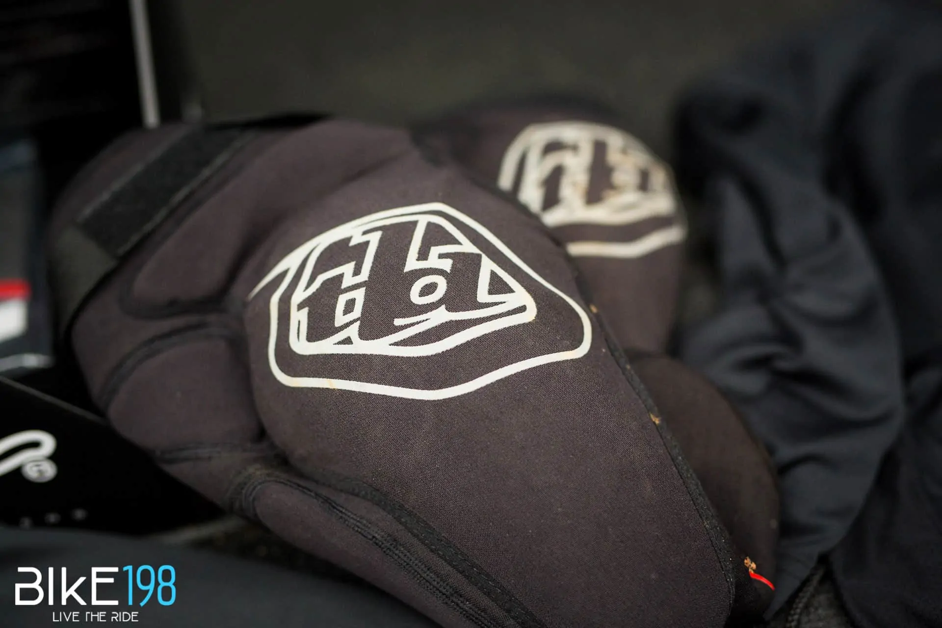Troy Lee Designs Raid Knee Pads