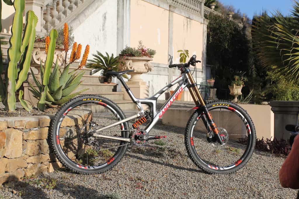 santa cruz v10 29er