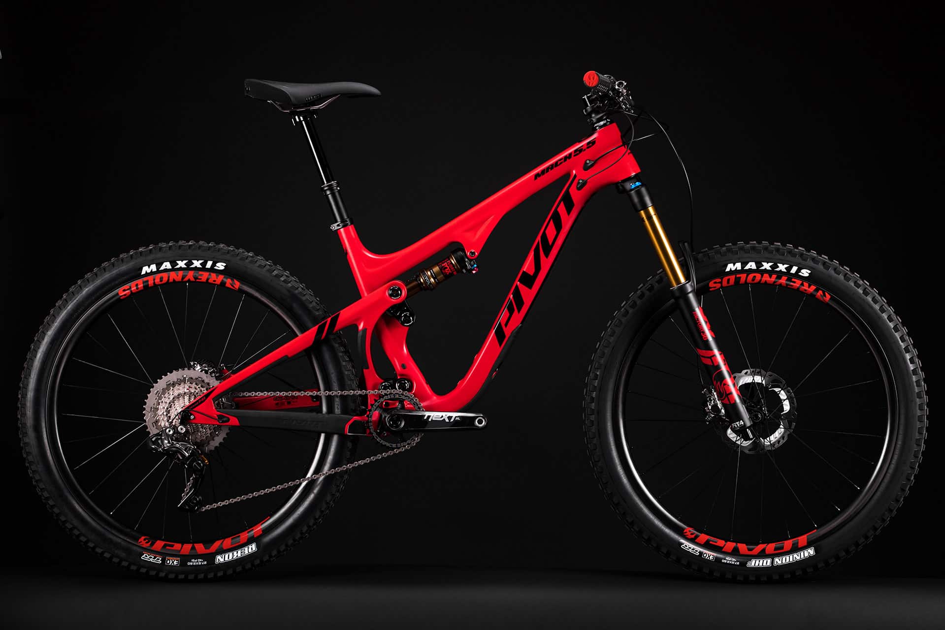 2017 Pivot Cycles Mach 5.5 Carbon Red