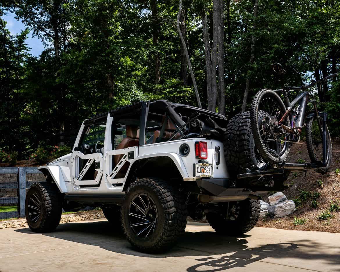 Jeep Wrangler with Trek Rail 9.8 Jeep Wrangler with Trek Rail 9.8
