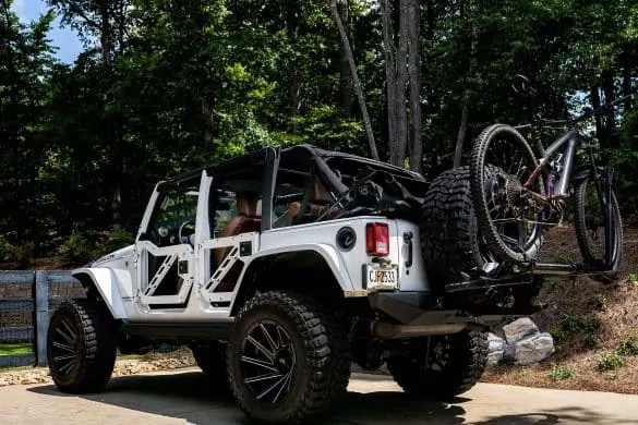 Jeep Wrangler with Trek Rail 9.8
