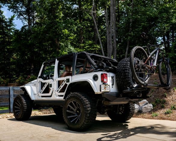 Jeep Wrangler with Trek Rail 9.8