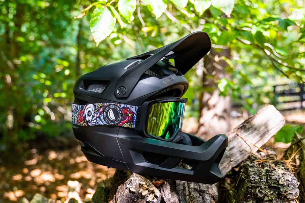 Smith Mainline Review - Full Vented Enduro Full Face Helmet 5 Smith Mainline Full Face Helmet