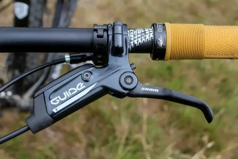 SRAM Guide T Brake Review: Reliable Stopping Power for Every Rider 30 stw 2018 08 20 Cotic Solaris Max Packshots 15.jpg