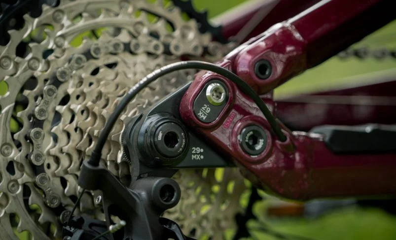 The Definitive Polygon Collosus N9 Review: Engineering the Ultimate Value Enduro Superbike 7 polygon collosus n9 review