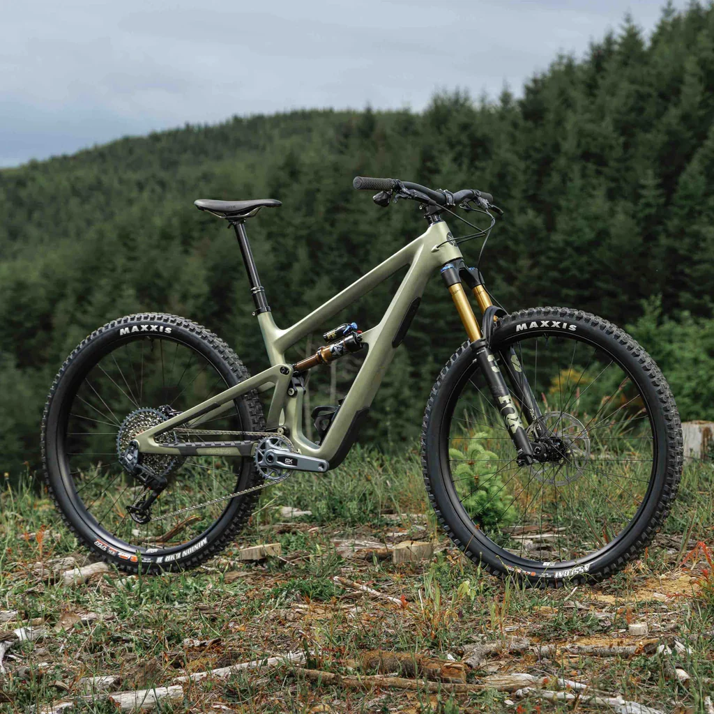 2026 Trail Bike Shootout: Ibis Ripmo V3 vs. Revel Rascal SL 4 Ibis Ripmo V3 Review