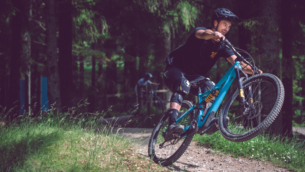 how to manual a mountain bike